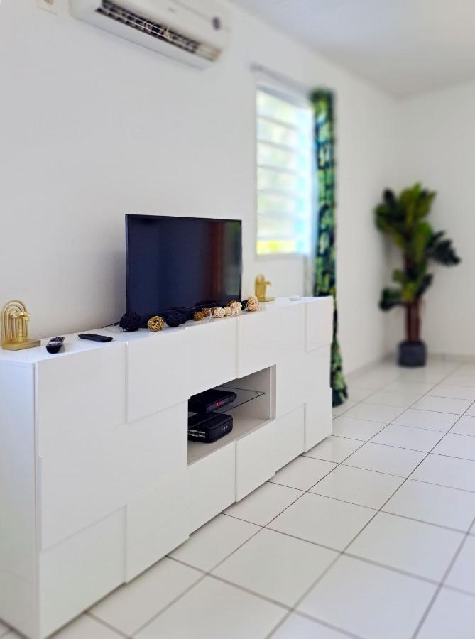 Grand Studio Meuble De 35M² Apartman Fort-de-France Kültér fotó